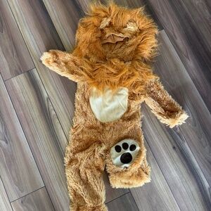 Lion costume ( 12-18 months)